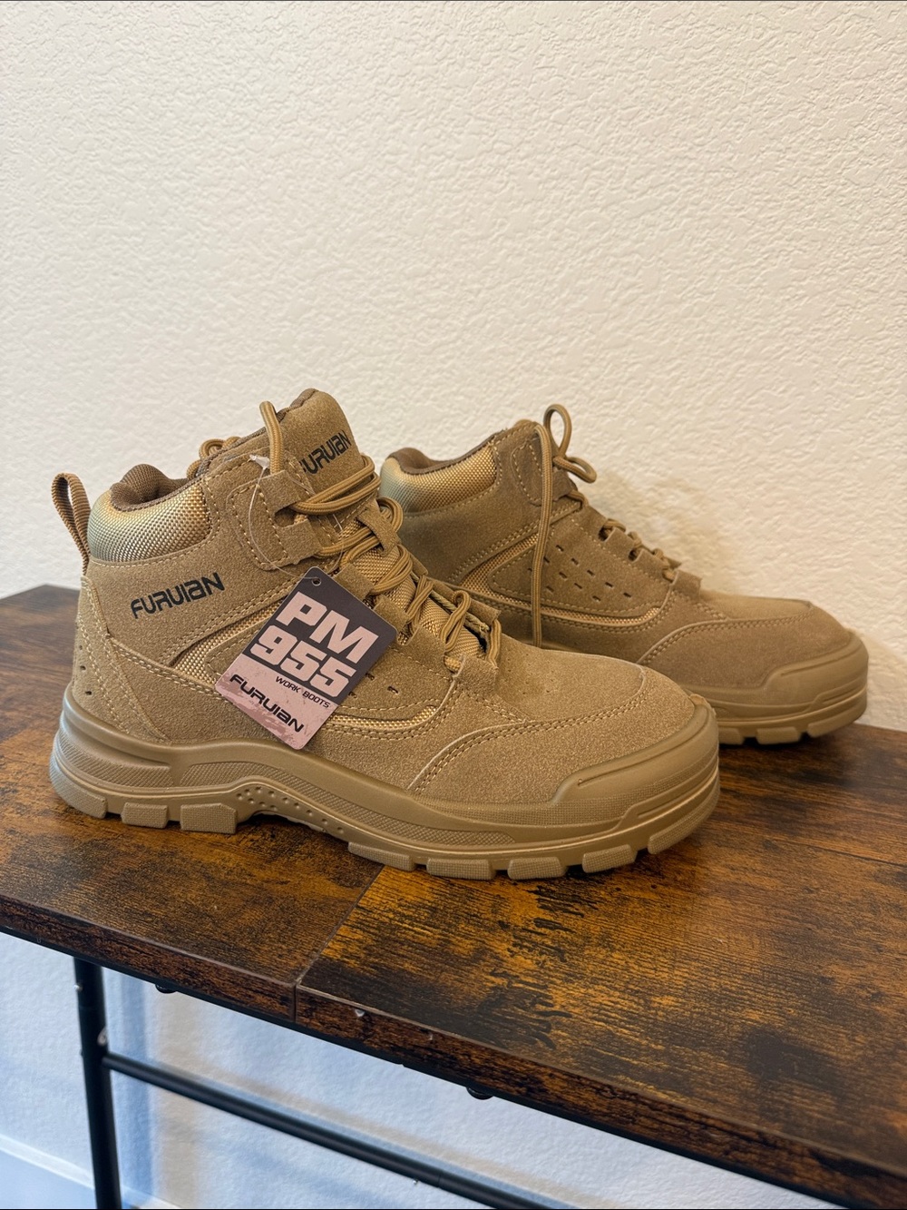 Furuian Unisex Tactical Boots in Tan | NWT | Slip-Resistant | Hiking M7/W8.5